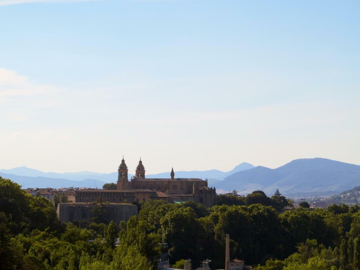 Apartament El Mirador De La Cuesta De Santo Domingo Pampeluna Zewnętrze zdjęcie